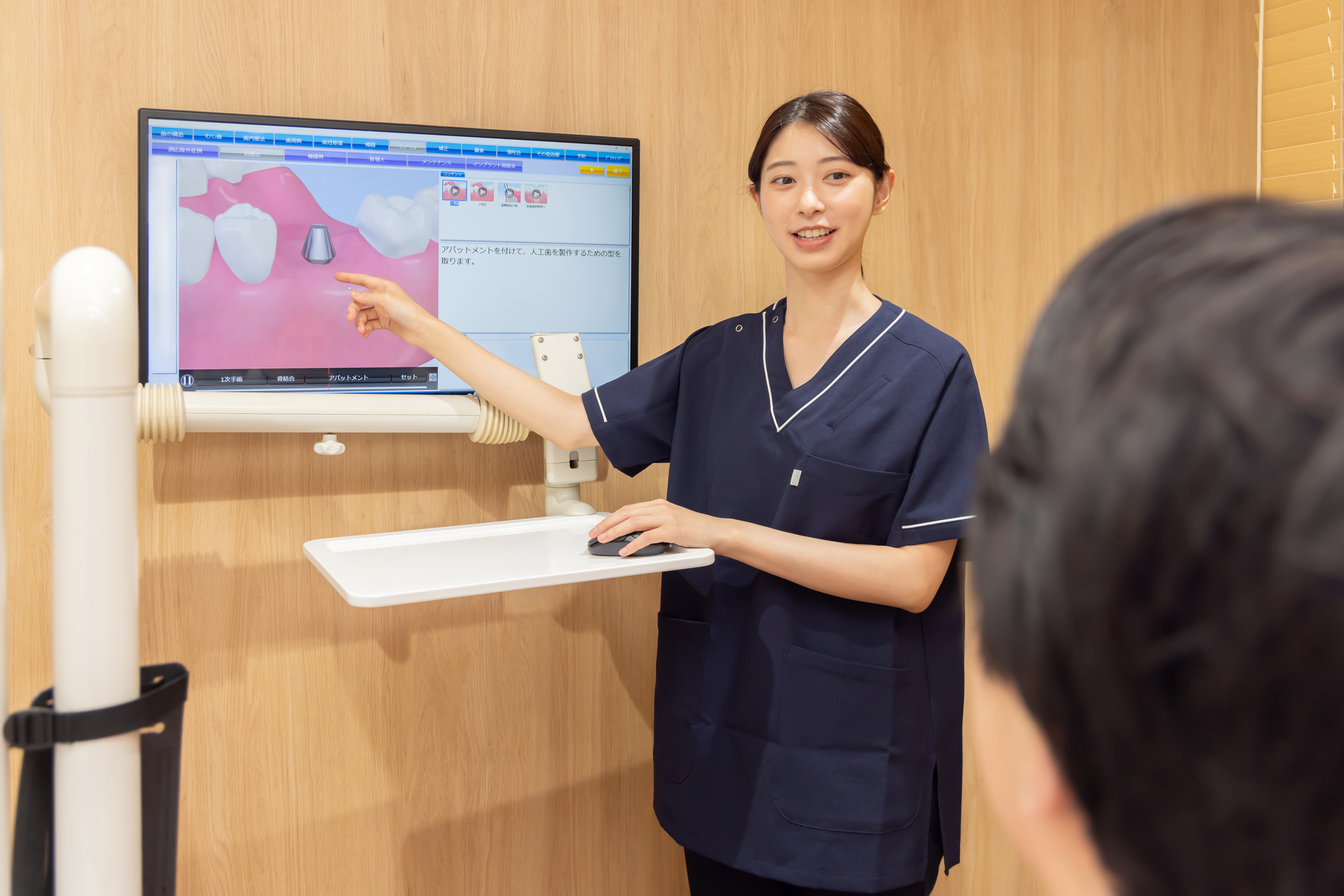 歯科衛生士の初任給と新卒給料の相場｜1年目の年収と求人の見極め方