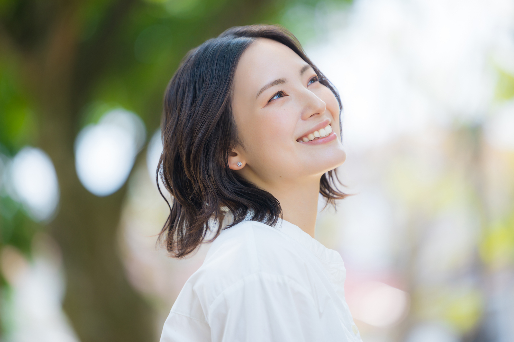 歯科助手から歯科衛生士を目指すには？働きながら資格を取る方法・学費と職場選び